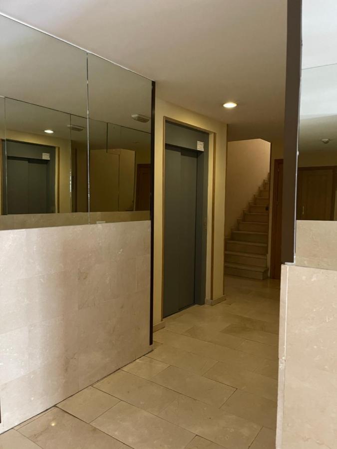 El Atico Nuevo En El Centro Con Ascensor, Garaje, Aire Acondicionado Y Wifi Apartment Biescas  Exterior photo