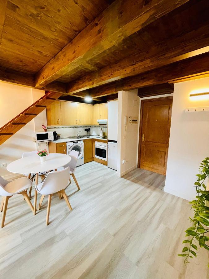 El Atico Nuevo En El Centro Con Ascensor, Garaje, Aire Acondicionado Y Wifi Apartment Biescas  Exterior photo